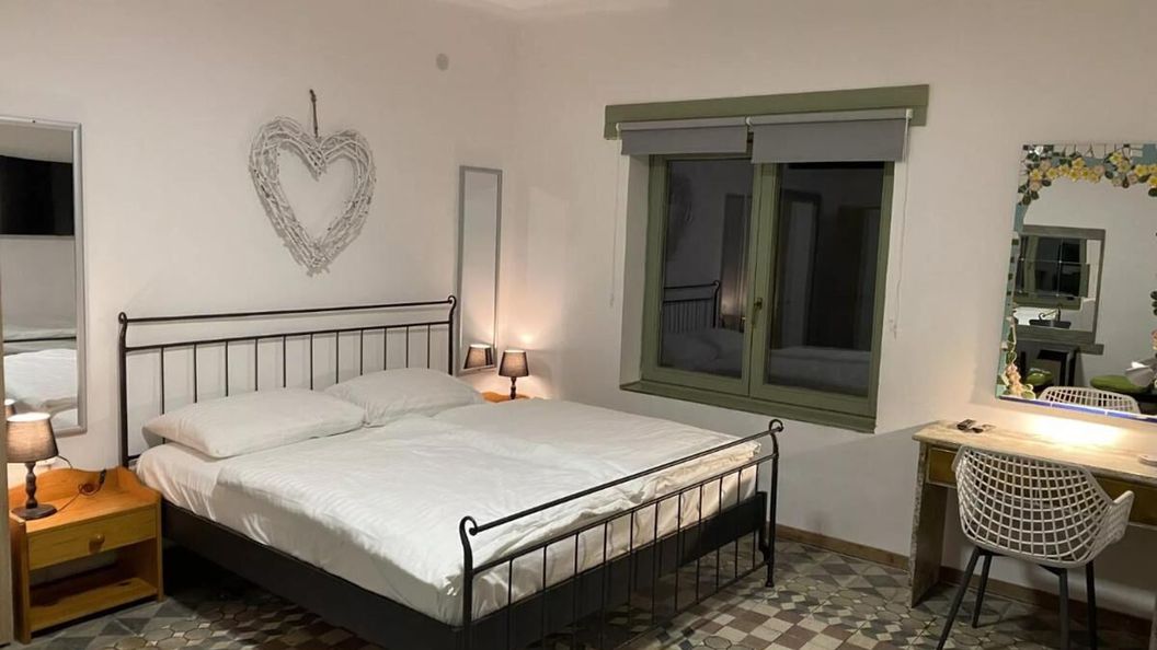 Janus Country Site Árpád-ház Szakcs (1)