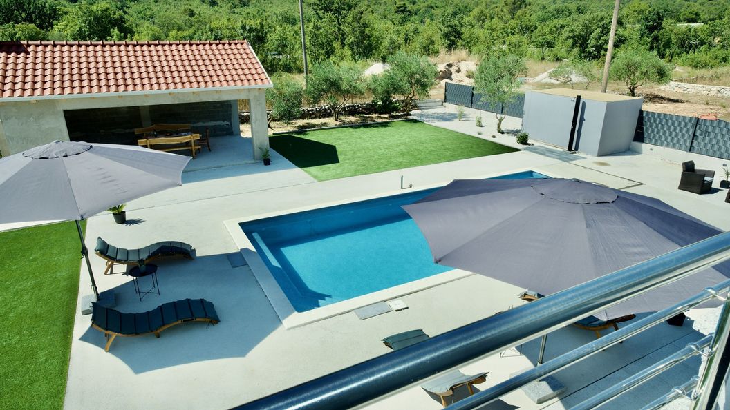 Apartment Mario - with pool Primorski Dolac (1)