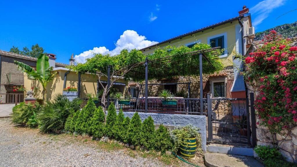 Kuća za Odmor Bribirka Gradac (1)