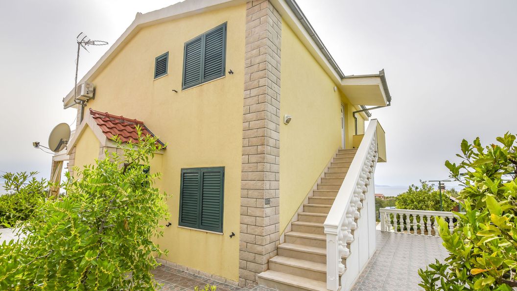 Apartments Josipa Primosten (1)