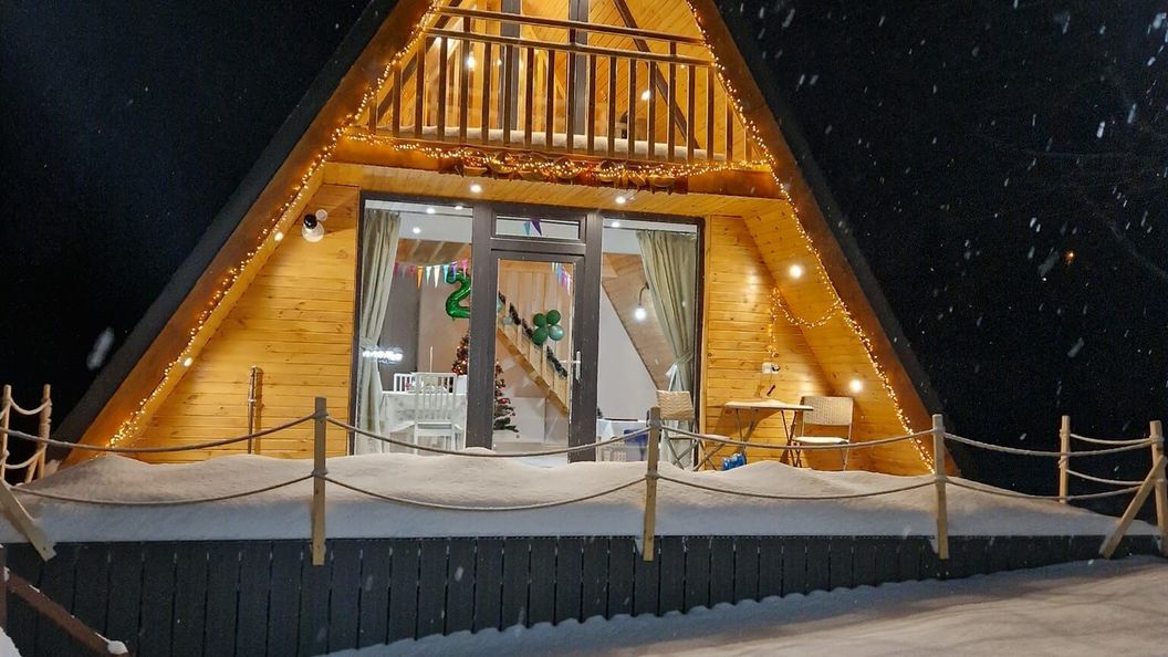 Casa Iulia și Ana Zărnești (1)