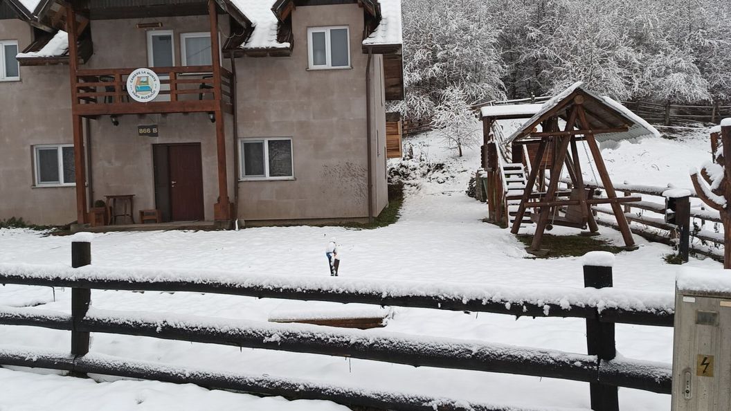 Casa Vânătorului Buzăiel (1)