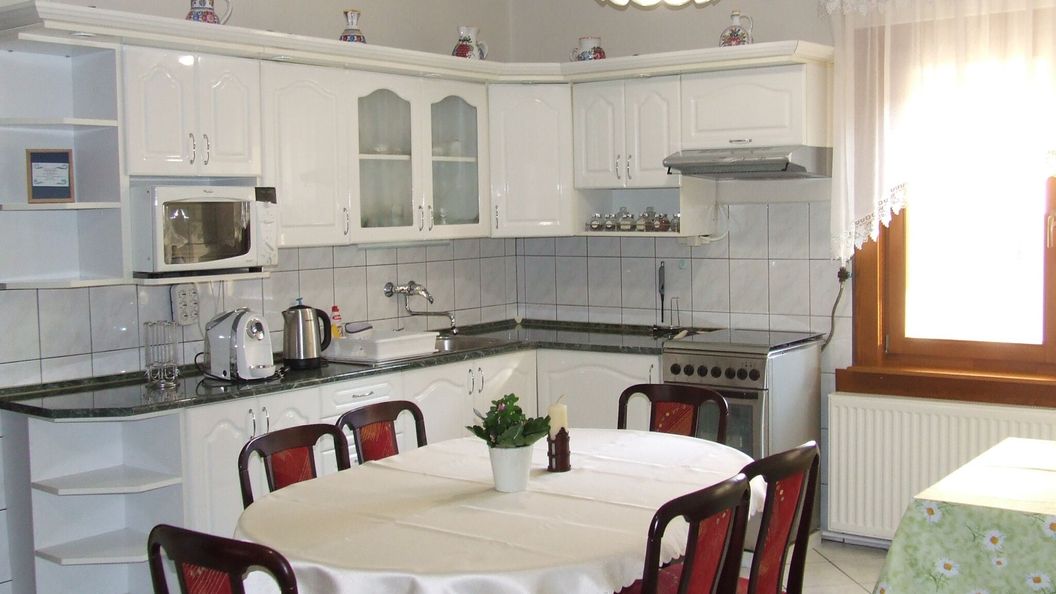 Bakonyi Szellő Apartman Veszprém (1)