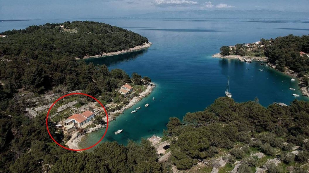 Nyaralóház A Tenger Mellett Mali Losinj, Losinj - 22696 Mali Lošinj (1)