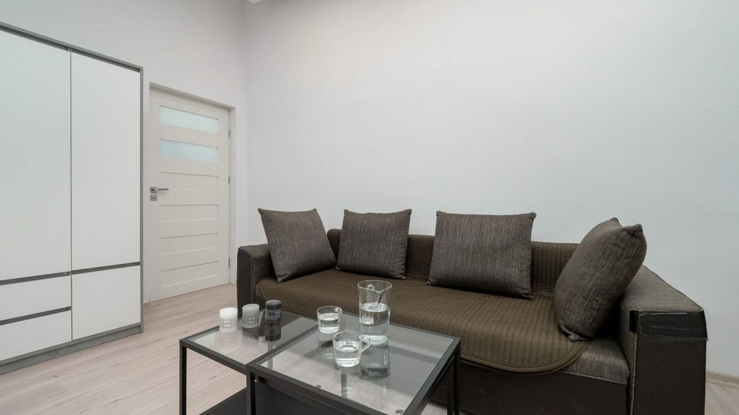 Nowomiejska 10 | Studio | Blisko Placu Wolności Łódź (1)