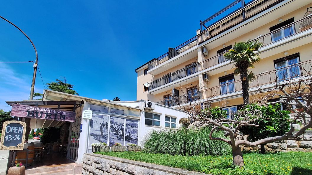 Apartment and Rooms Katunar Crikvenica (1)