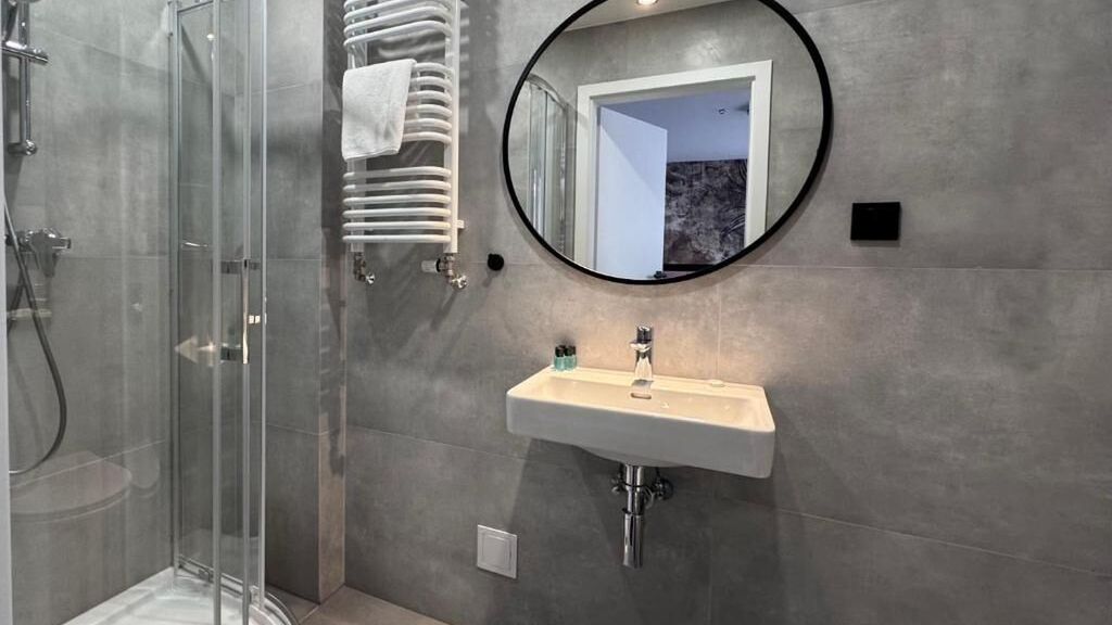 Cube House Aparthotel (1)