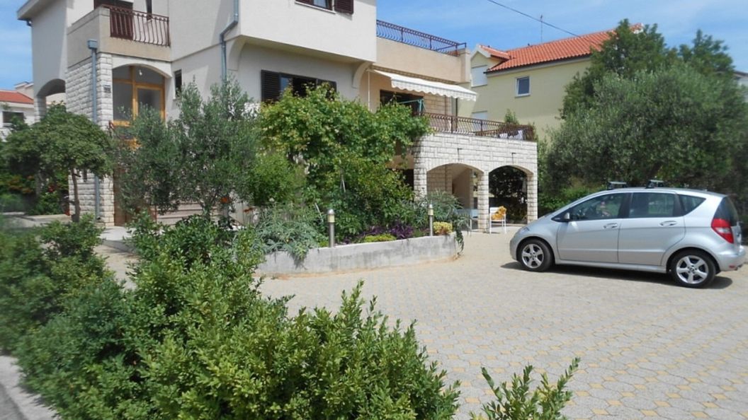 Apartments Desy Srima (1)