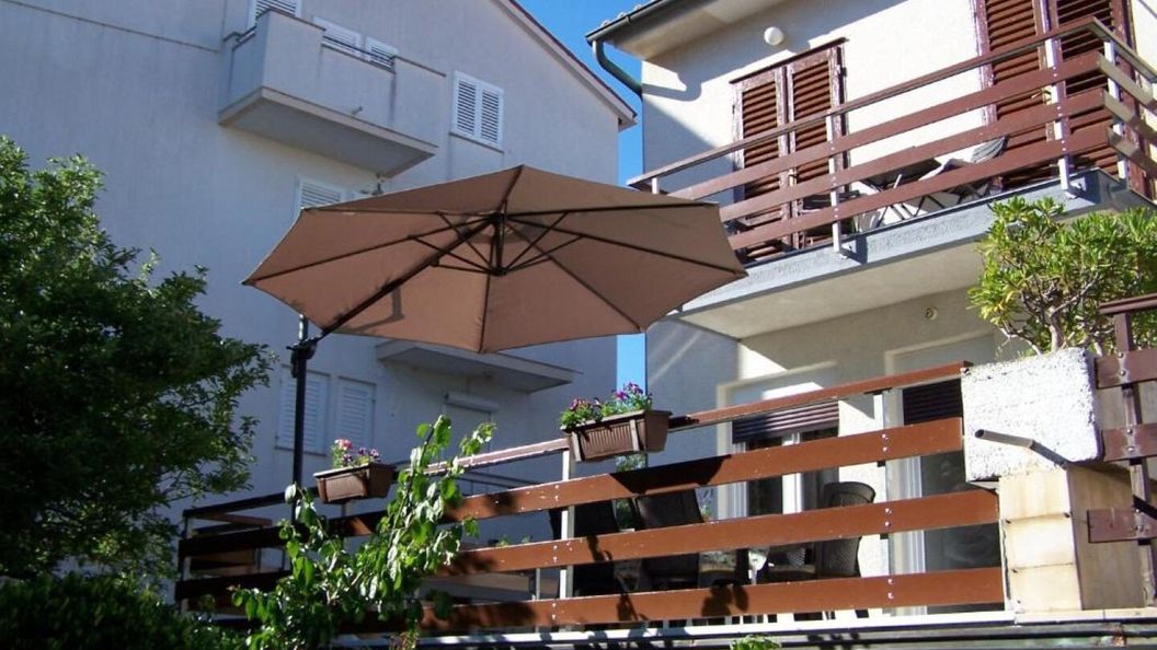 Apartments Maja Novalja (1)