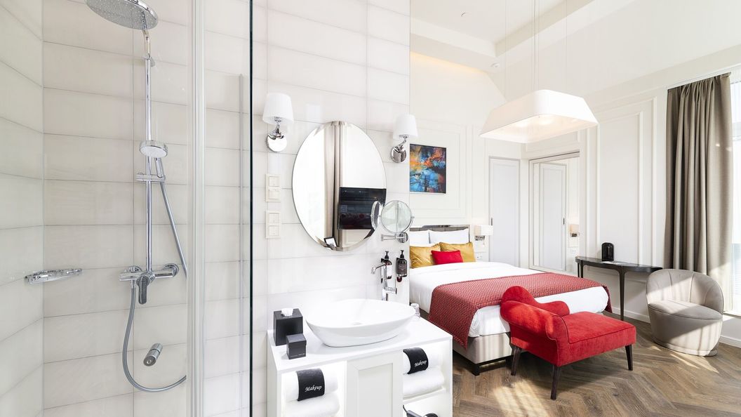 Three Corners Avenue Hotel Budapest (1)