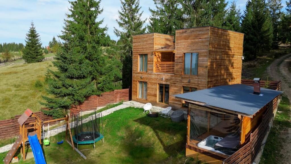 Cabana 2 Towers Mărișel (1)