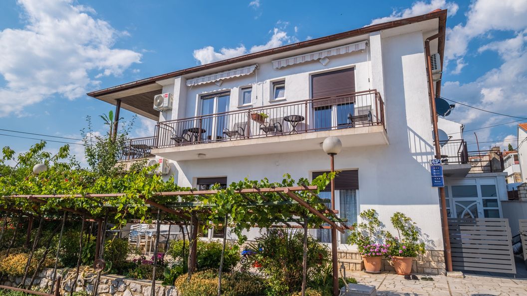 Apartments Relax suites Novi Vinodolski (1)