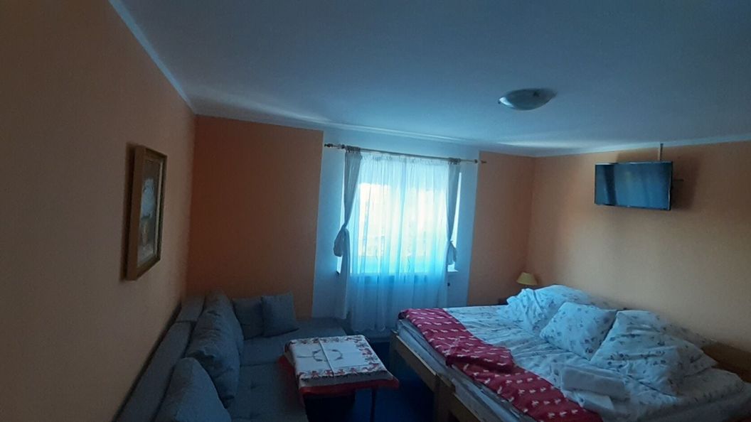 Słoneczko Wynajem Pokoi (1)