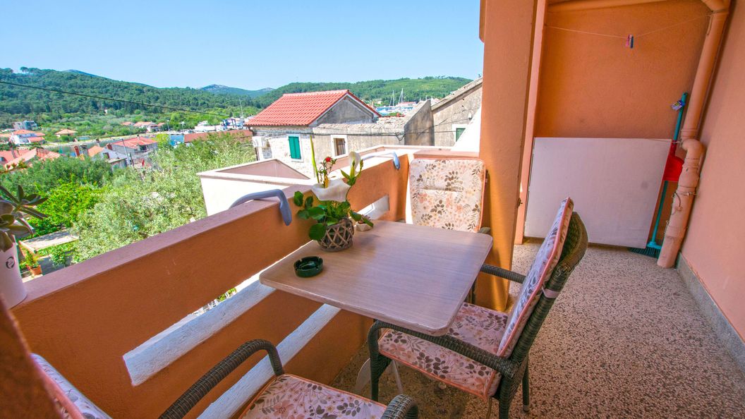 Apartment Neno Sutomiscica (1)