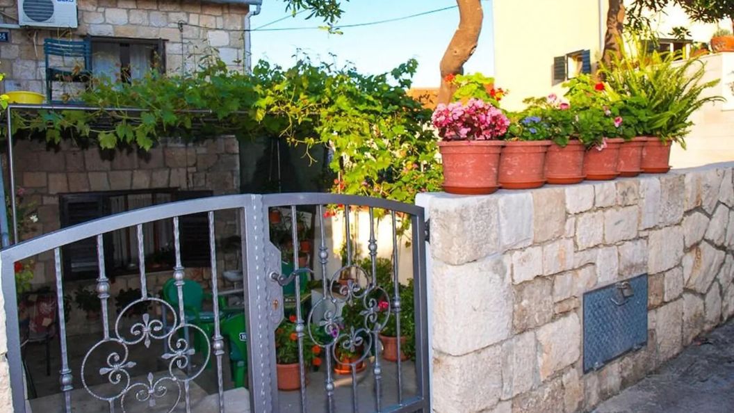 Apartment Simi Postira (1)