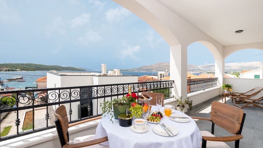 Apartmanok A Tenger Mellett Okrug Gornji, Ciovo - 23497 Okrug Gornji (1)