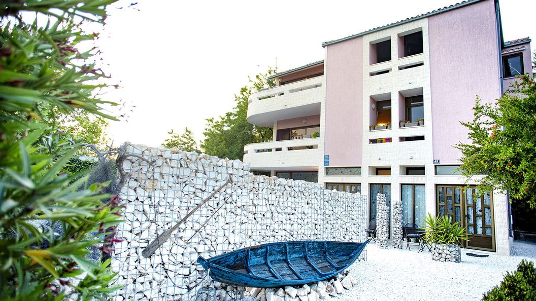 Apartments Silver Tree Split (1)