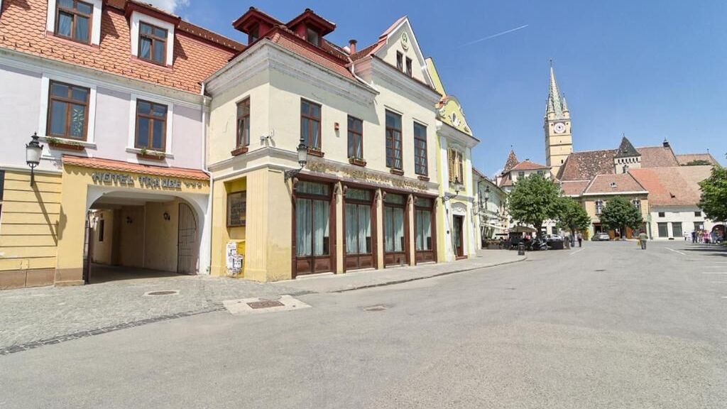 Hotel Traube Mediaș (1)