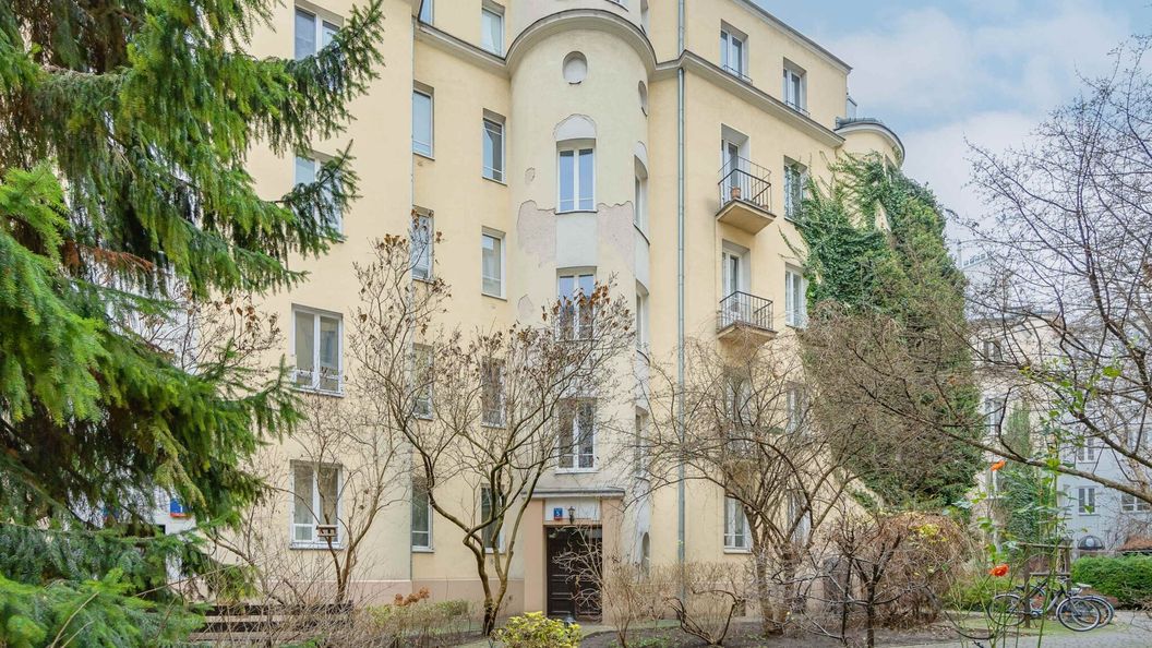 Apartament Pługa 1 | Klimatyczny Apartament | Biurko Warszawa (1)