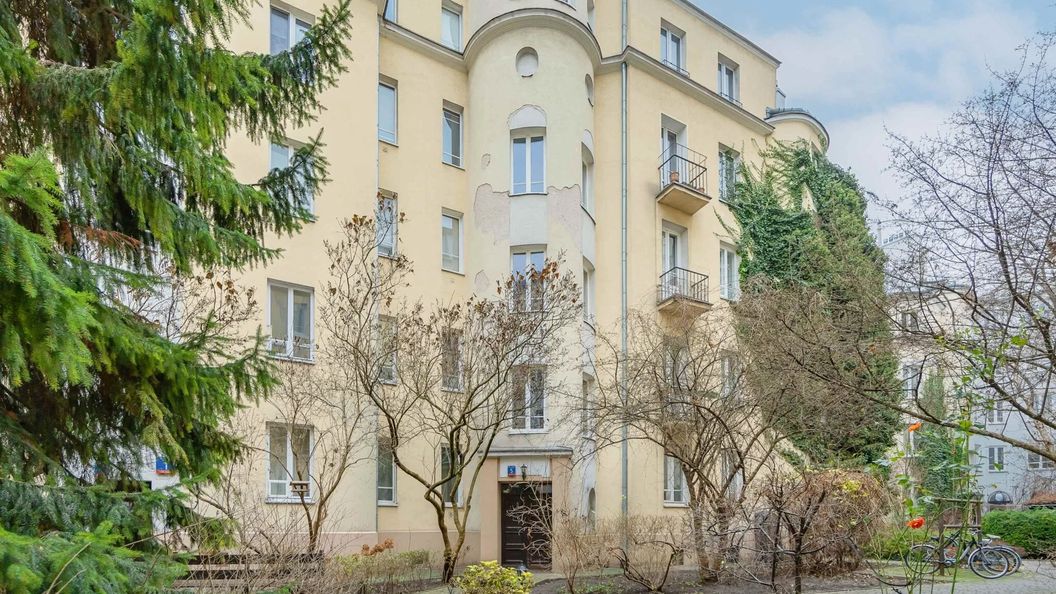 Apartament Pługa 1 | Klimatyczny Apartament | Biurko Warszawa (1)