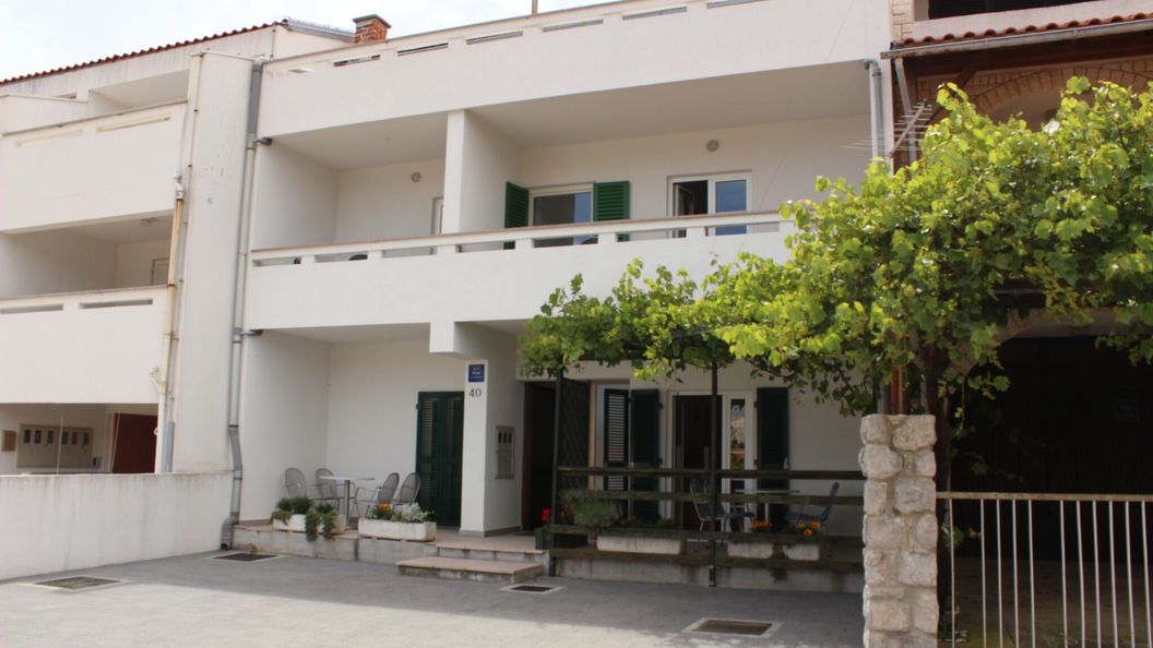 Mostak Apartments Baška (1)