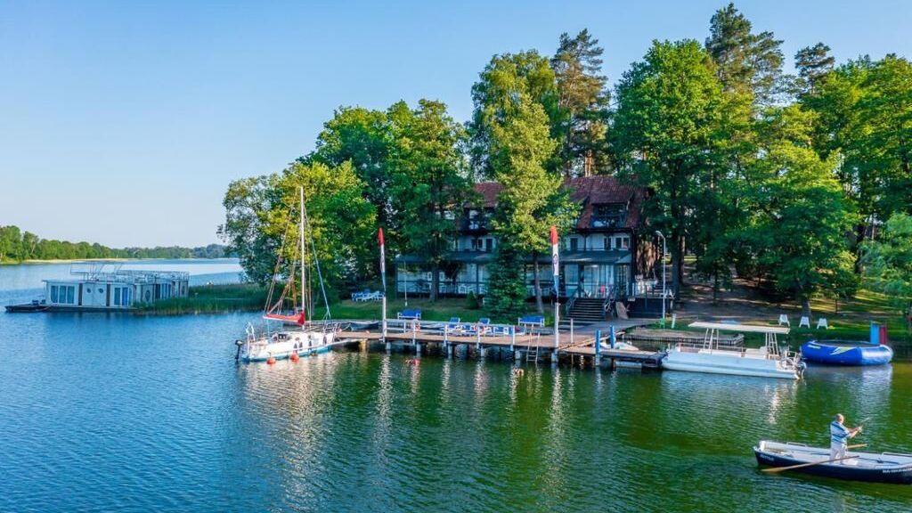 Ośrodek wypoczynkowy Brzozowa Wyspa (1)