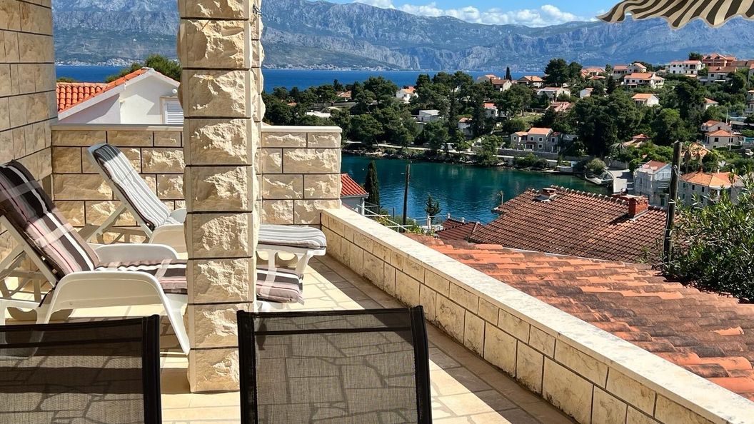 Apartmanok A Tenger Mellett Splitska, Brac - 23366 Splitska (1)