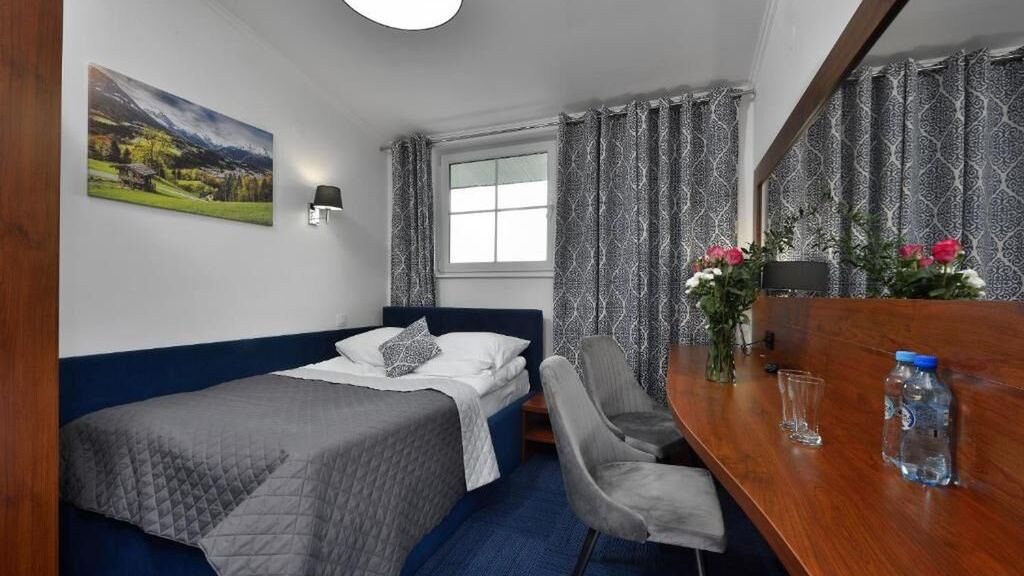 Hotel AGAT Piotrków Trybunalski (1)