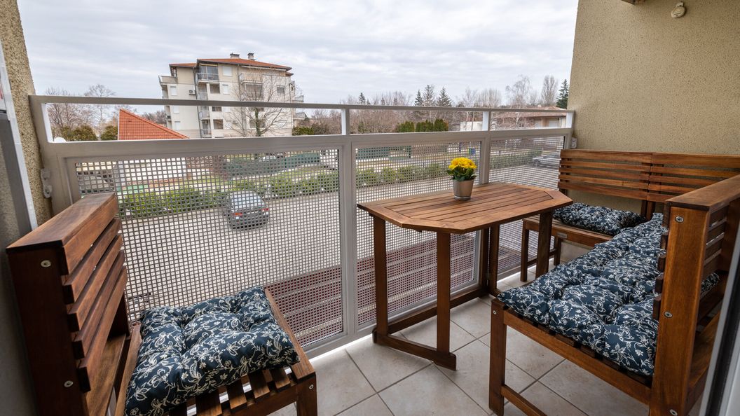 Elefteria Apartman Siófok (1)