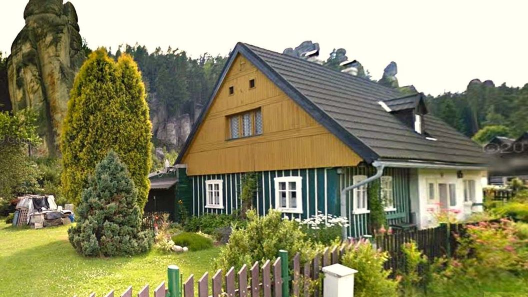 Soukromí pod skalami (1)