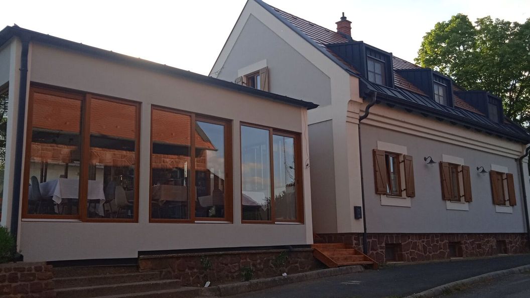 Rozália Fogadó Révfülöp (1)