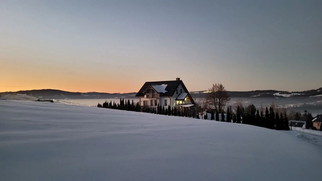 Dom z Widokiem Szańce - Górskie Przysiółki w Koniakowie (1)