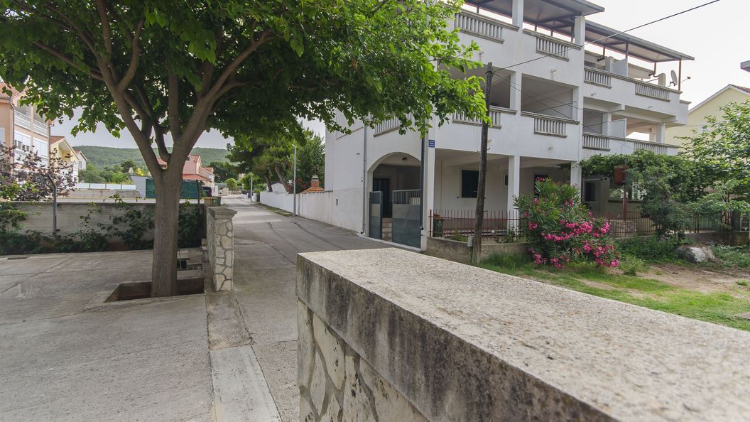Apartments AndrijaS Tribunj (1)