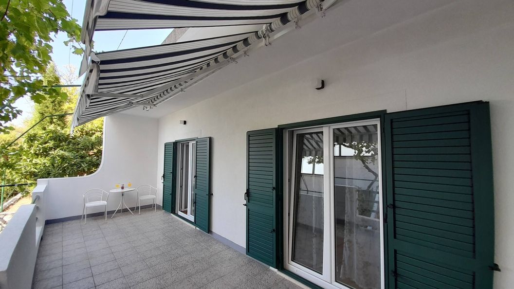 Apartmanok Parkolóhellyel Brela, Makarska - 18417 Brela (1)