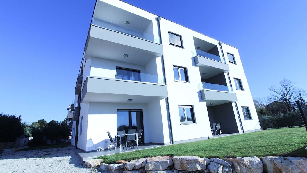 Apartments Frank Zambratija (1)