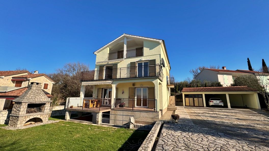 Apartments Pavle in Malinska (1)