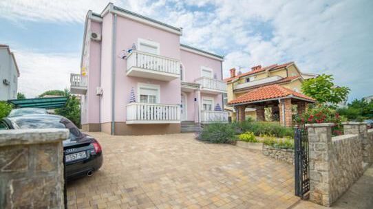 Apartments Vladimir Malinska (1)