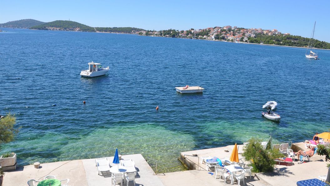 Apartments Bibi Rogoznica (1)