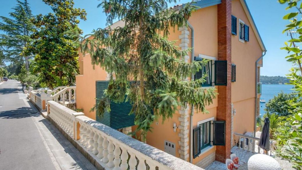 Apartments Villa Magnolia Mali Losinj (1)