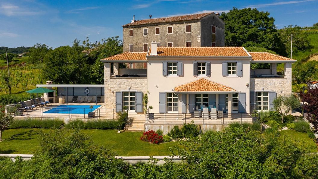 Villa Casa Katharina s bazenom i panoramskim pogledom Vizinada (1)