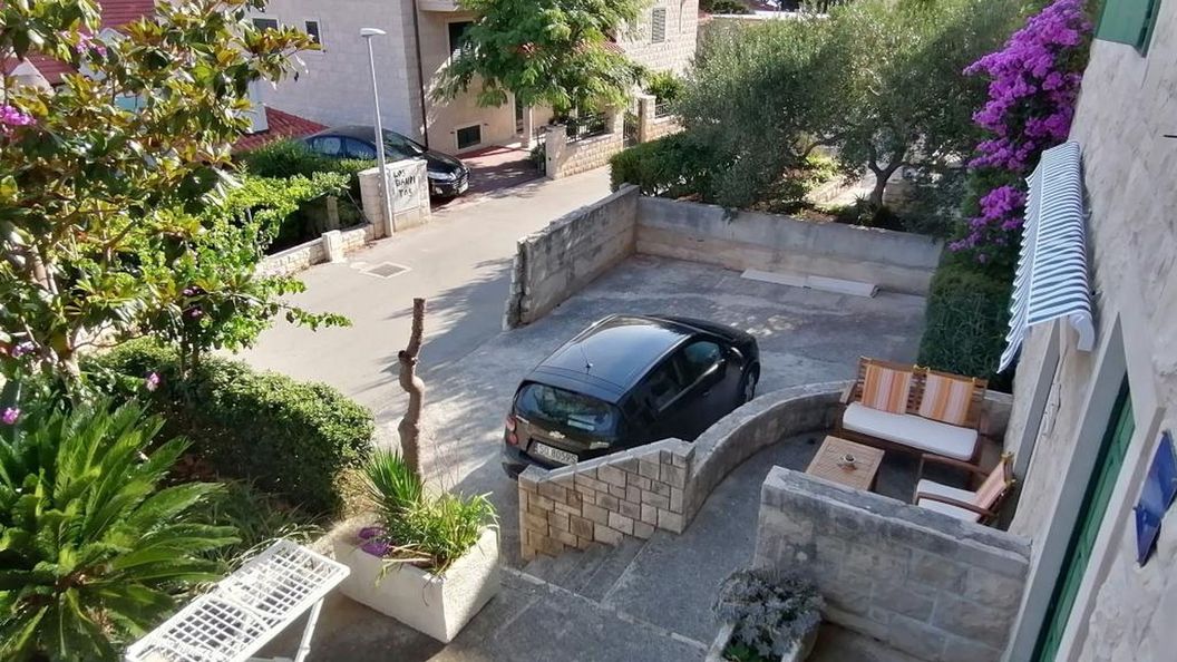 Apartments Family Postira (1)