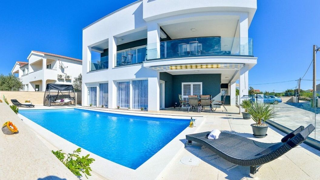 Apartments Sunny by the Sea Zaton (1)