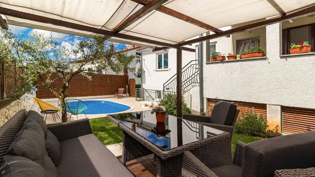 Apartment Paola with Pool Poreč (1)