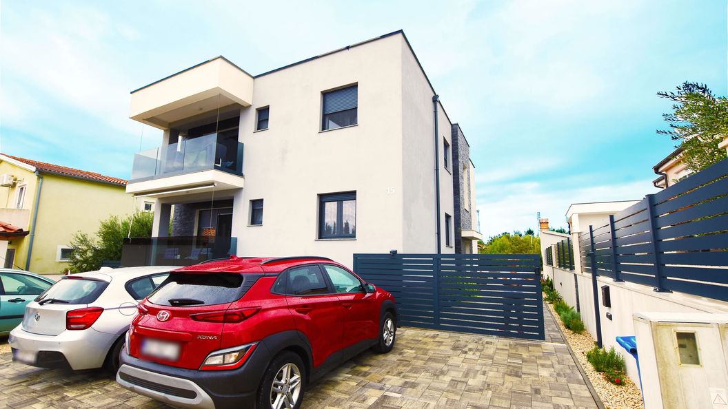 Apartments Daisy Pakostane (1)