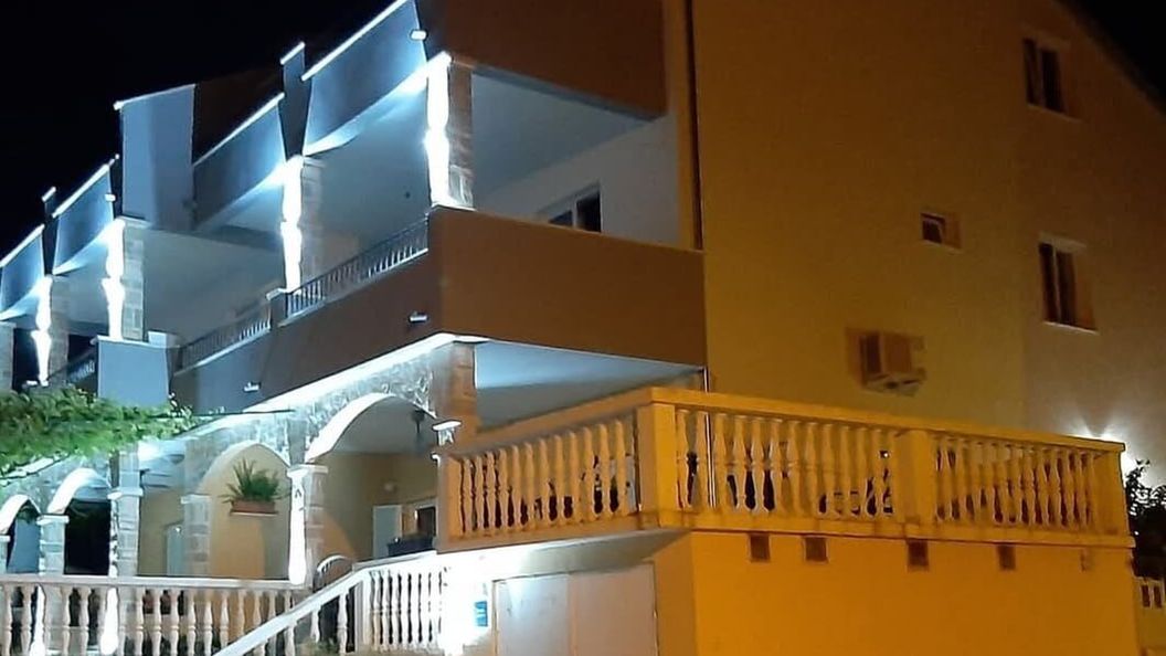 Apartments Dobrila Zavala (1)