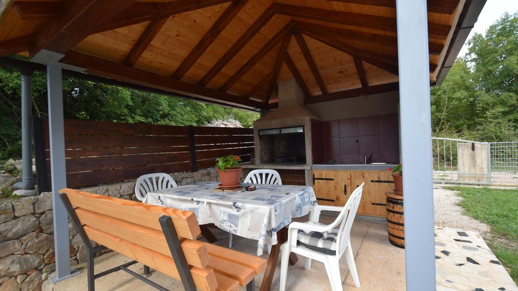 Apartmanok Parkolóhellyel Gabonjin, Krk - 19414 Gabonjin (1)