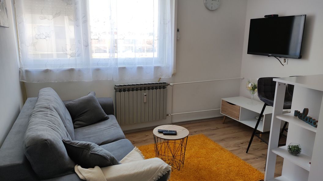 Apartmanok Parkolóhellyel Karlovac - 20779 (1)