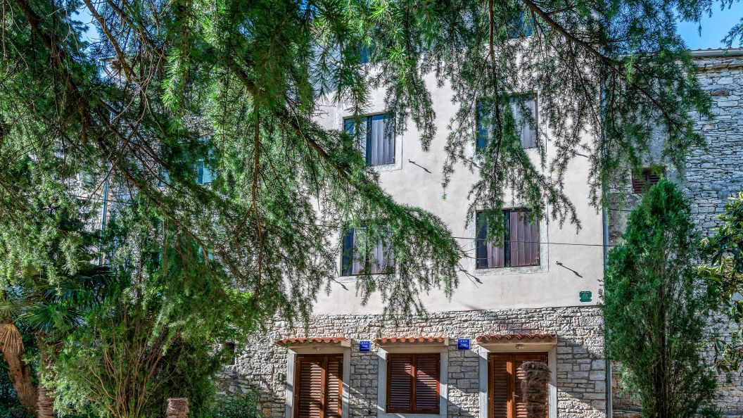 Apartments With Parking Space Bale, Rovinj - 22881 Bale (1)