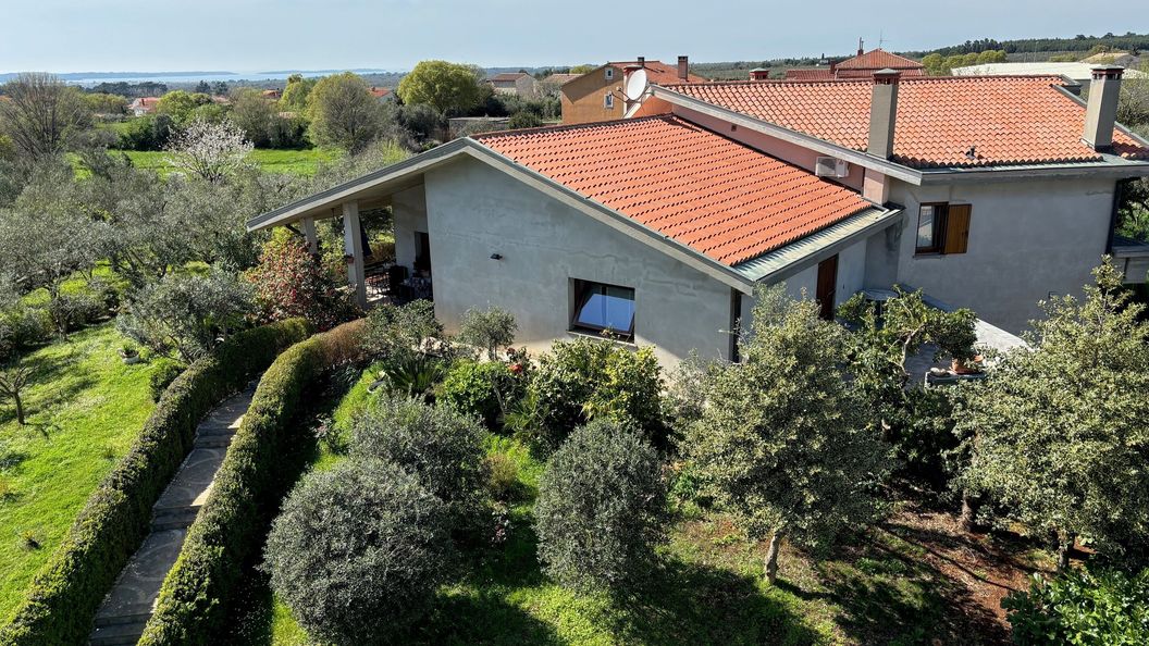 Apartmanok Parkolóhellyel Galizana, Fazana - 22977 Galižana (1)