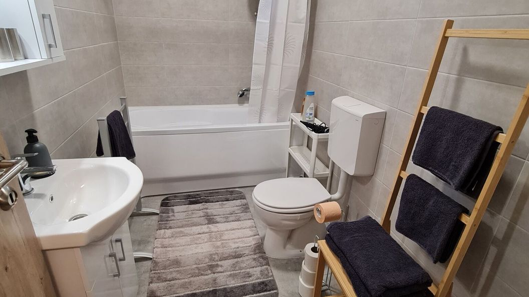 The Nook Vendégház Tát (1)